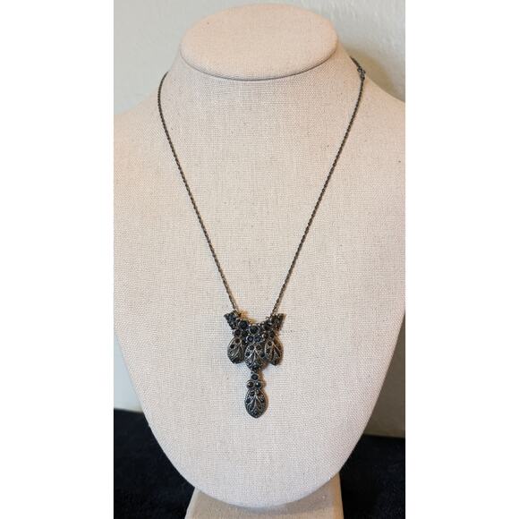 Black Crystal Charm Gun Metal Chain Necklace - Picture 7 of 8